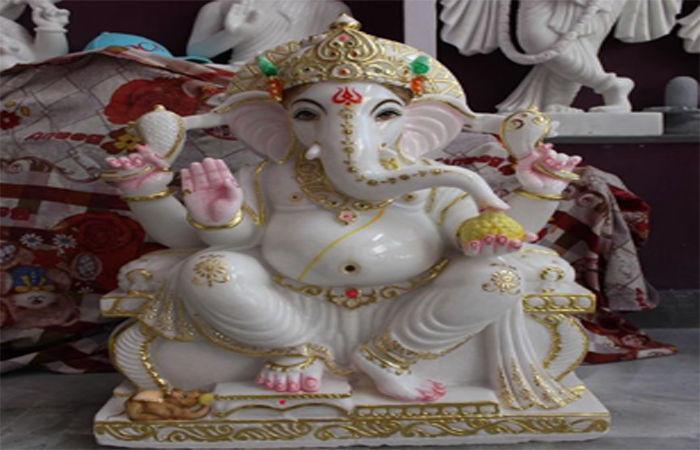 શહેર બહારની ગણેશજીની પ્રતિમાઓ વડોદરાના તળાવો સુધી પહોંચે નહીં તેનું ખાસ ધ્યાન રાખવા પોલીસ કમિશનરની તાકીદ