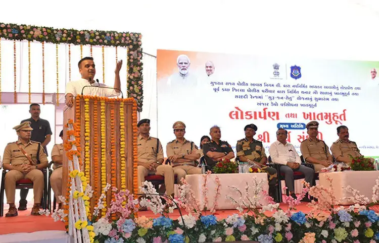 'ખાટકીઓના પગ ધ્રૂજવા જોઈએ, ગુજરાત છોડી ભાગ જાય...' ગૌહત્યારાઓને ગૃહમંત્રીનો પડકાર